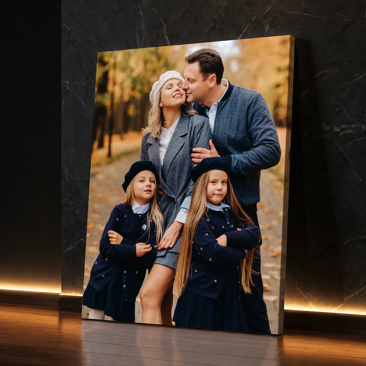 Personalizowany prezent dla mamy na Dzień Matki od dzieci – fotoobraz na płótnie z fotografią mamy z rodziną